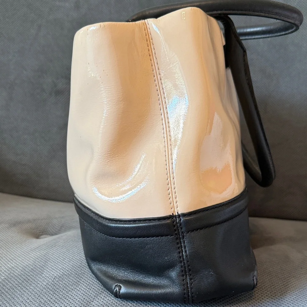 Kate‎ Spade Black and Cream Satchel